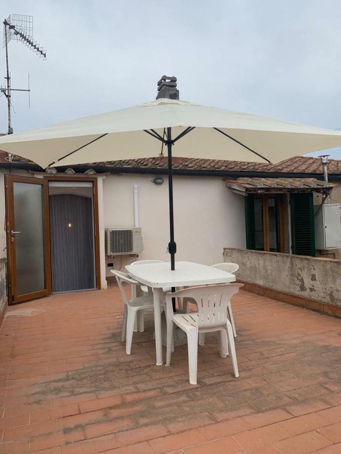 Casale Falcone - Calamoresca Piombino Buitenkant foto