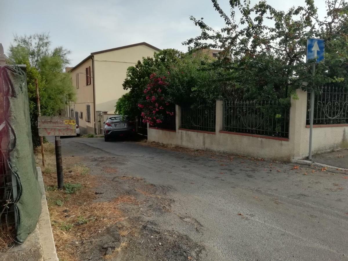 Casale Falcone - Calamoresca Piombino Buitenkant foto